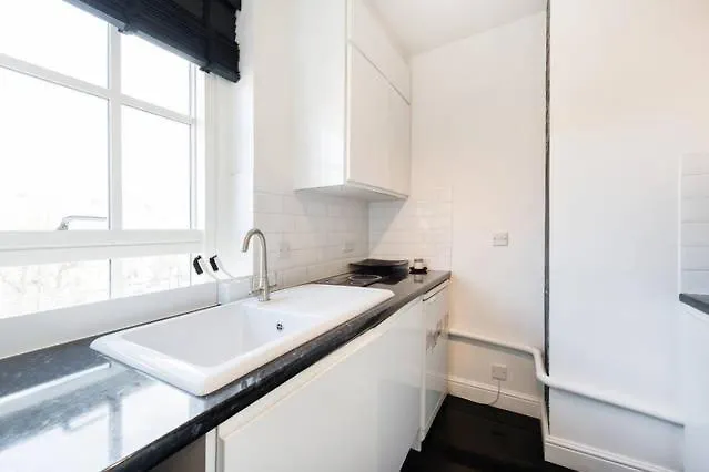 Cosy Studio In Bethnal Green London